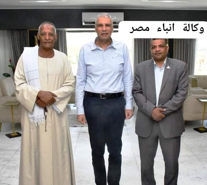 الحاج مدحت ركابى المنصوراوى مرشح الدائرة الأولى مركز وبندر اسوان وأبو سمبل ودراو إنجازات بلا حدود وخدمات وحلم وأمل ومستقبل. whatsapp image 2025 12 13 at 22.28.58 75dd6a63