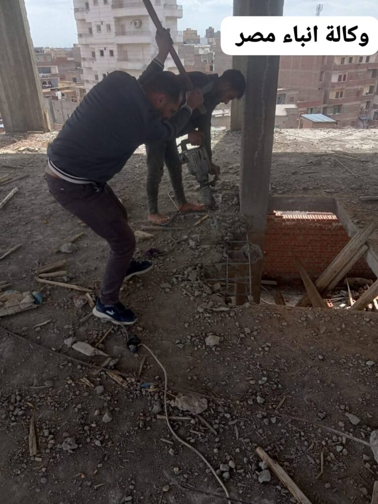 رئيس الوحدة المحلية لمركز ومدينة فوة يتصدى لحالات تعديات و بناء مخالف. whatsapp image 2026 03 30 at 3.28.29 am