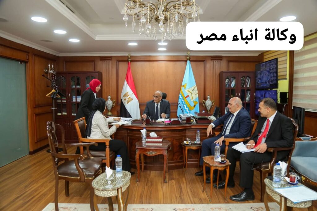 محافظ كفرالشيخ يجتمع بأعضاء مجلسي النواب والشيوخ لحل مشكلات الدوائر وتحقيق نقلة خدمية حقيقية لأهالينا kk