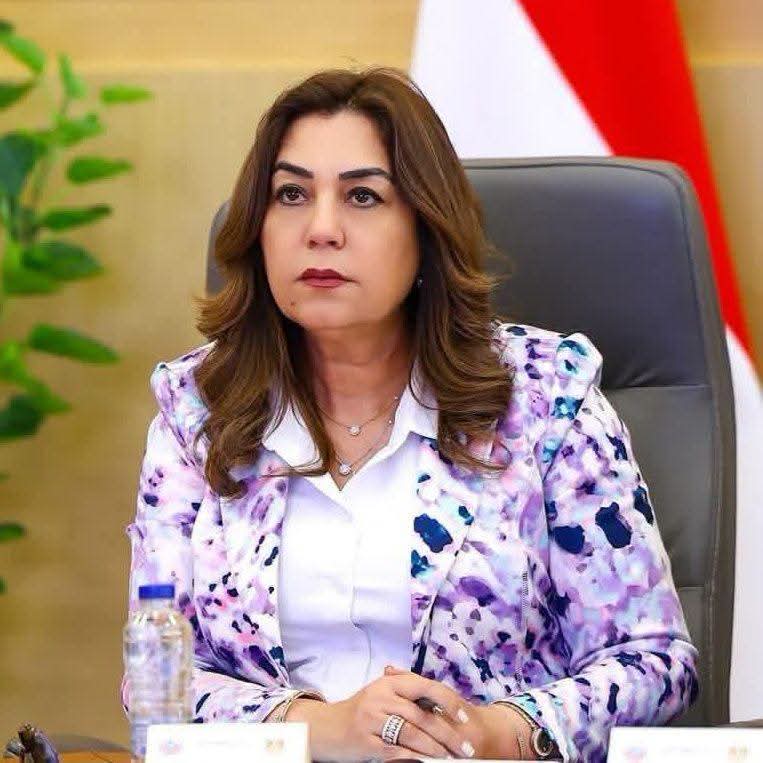 وزيرة التنمية المحلية والبيئة تطمئن على الحالة الصحية لرئيسة الوحدة المحلية لقرية تفتيش أبوسكين بكفر الشيخ عقب إصابتها أثناء تنفيذ إزالة تعد على الأراضى الزراعية whatsapp image 2026 06 18 at 01.19.09